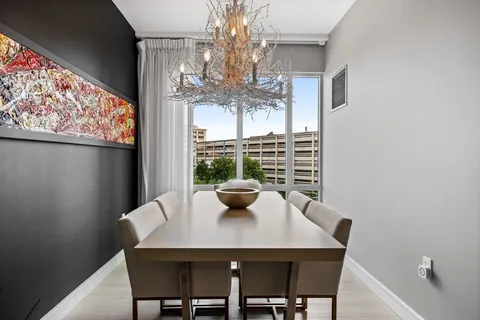 $1,998,000 | 110 Broad Street, Unit 602, Boston, MA 02110