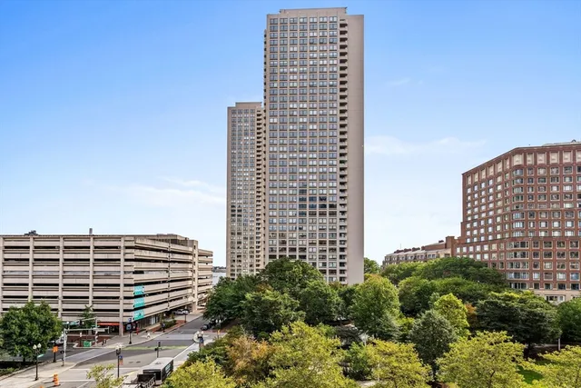 $1,998,000 | 110 Broad Street, Unit 602, Boston, MA 02110