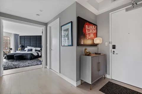 $1,998,000 | 110 Broad Street, Unit 602, Boston, MA 02110