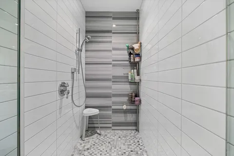 $1,998,000 | 110 Broad Street, Unit 602, Boston, MA 02110