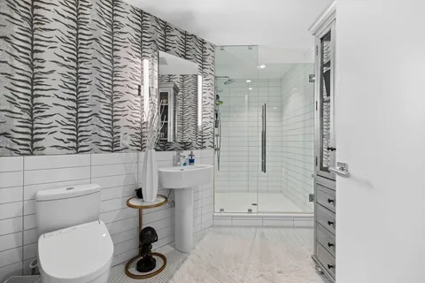 $1,998,000 | 110 Broad Street, Unit 602, Boston, MA 02110