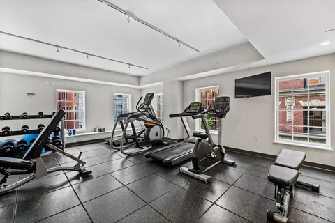 $1,998,000 | 110 Broad Street, Unit 602, Boston, MA 02110