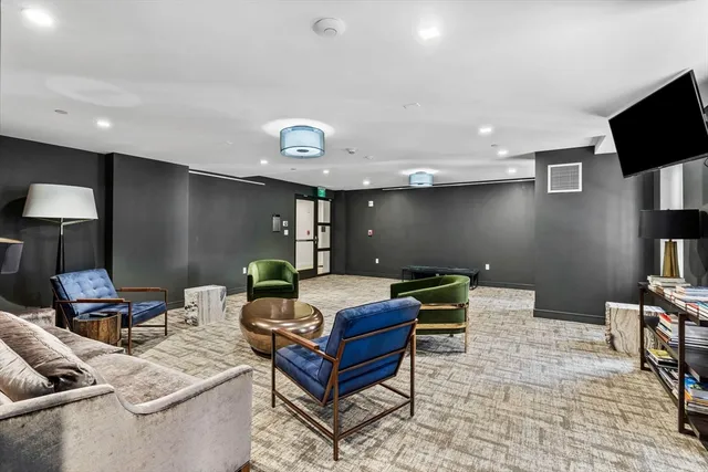 $1,998,000 | 110 Broad Street, Unit 602, Boston, MA 02110