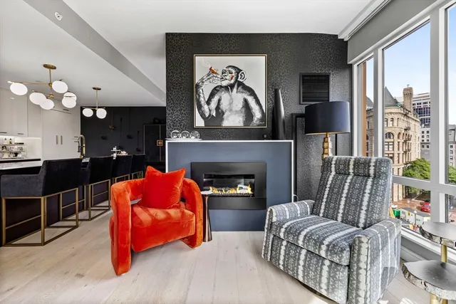 $1,998,000 | 110 Broad Street, Unit 602, Boston, MA 02110