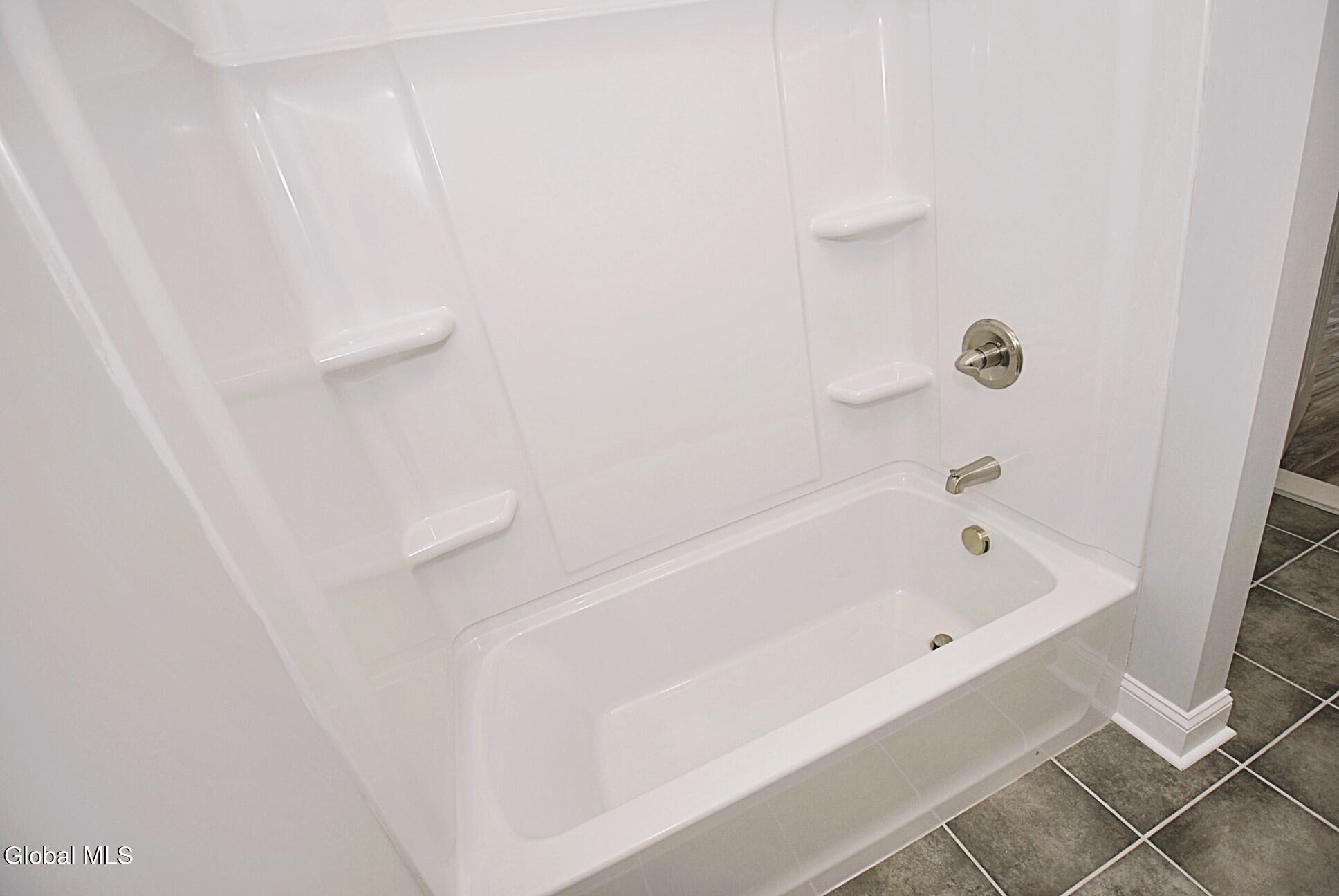 49 Osborne Road Colonie, NY 12205 - Photo 14 of 36 _DSC0886-0