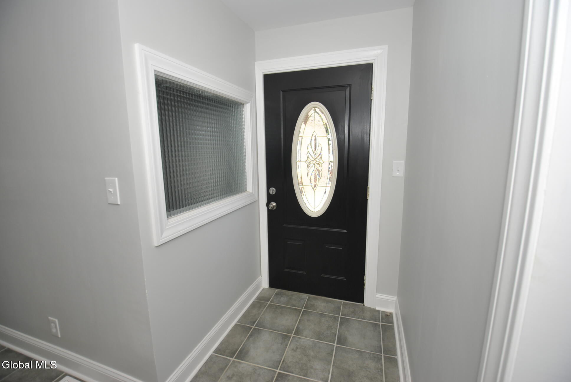 49 Osborne Road Colonie, NY 12205 - Photo 18 of 36 _DSC0903