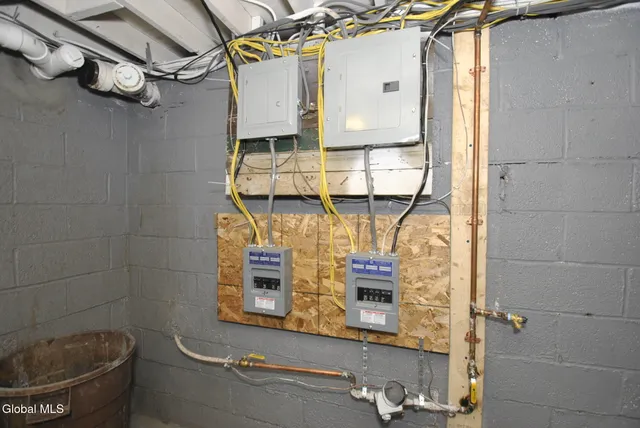 $429,900 | 49 Osborne Road, Colonie, NY 12205