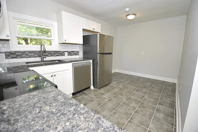 $429,900 | 49 Osborne Road, Colonie, NY 12205