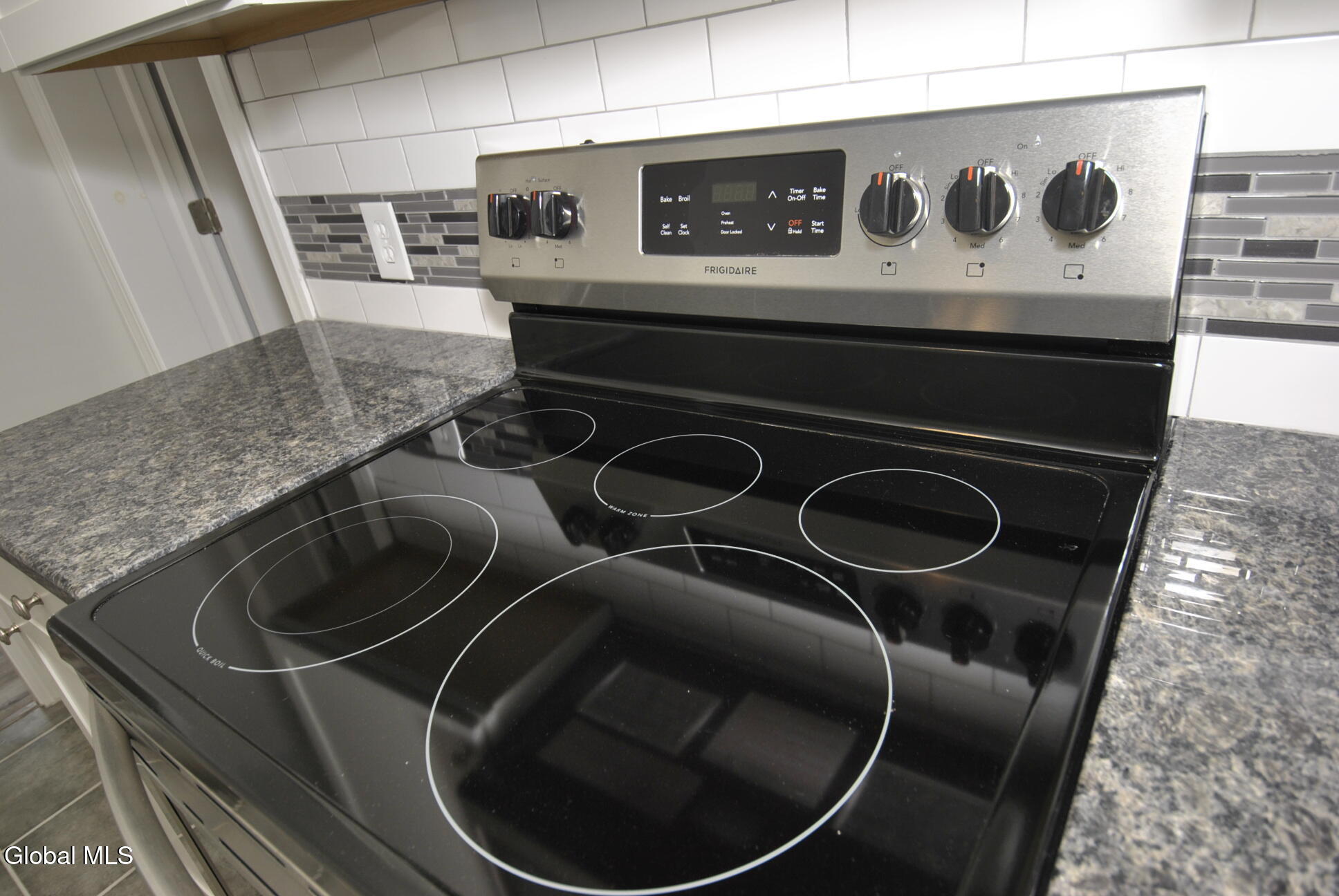 49 Osborne Road Colonie, NY 12205 - Photo 7 of 36 _DSC0880