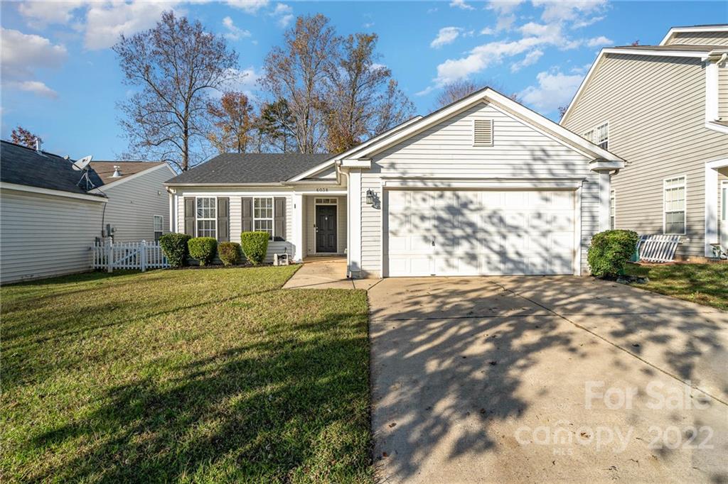 6038 Raisin Tree Lane Charlotte, NC 28215 - Photo 2 of 18 Gallery Image 2