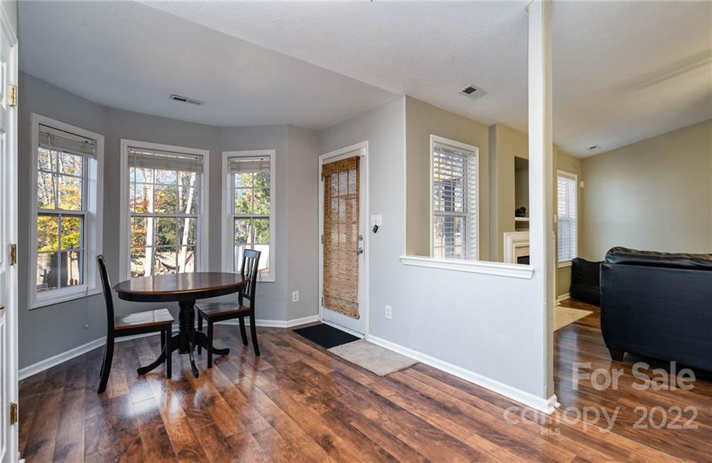 6038 Raisin Tree Lane Charlotte, NC 28215 - Photo 8 of 18 Gallery Image 8