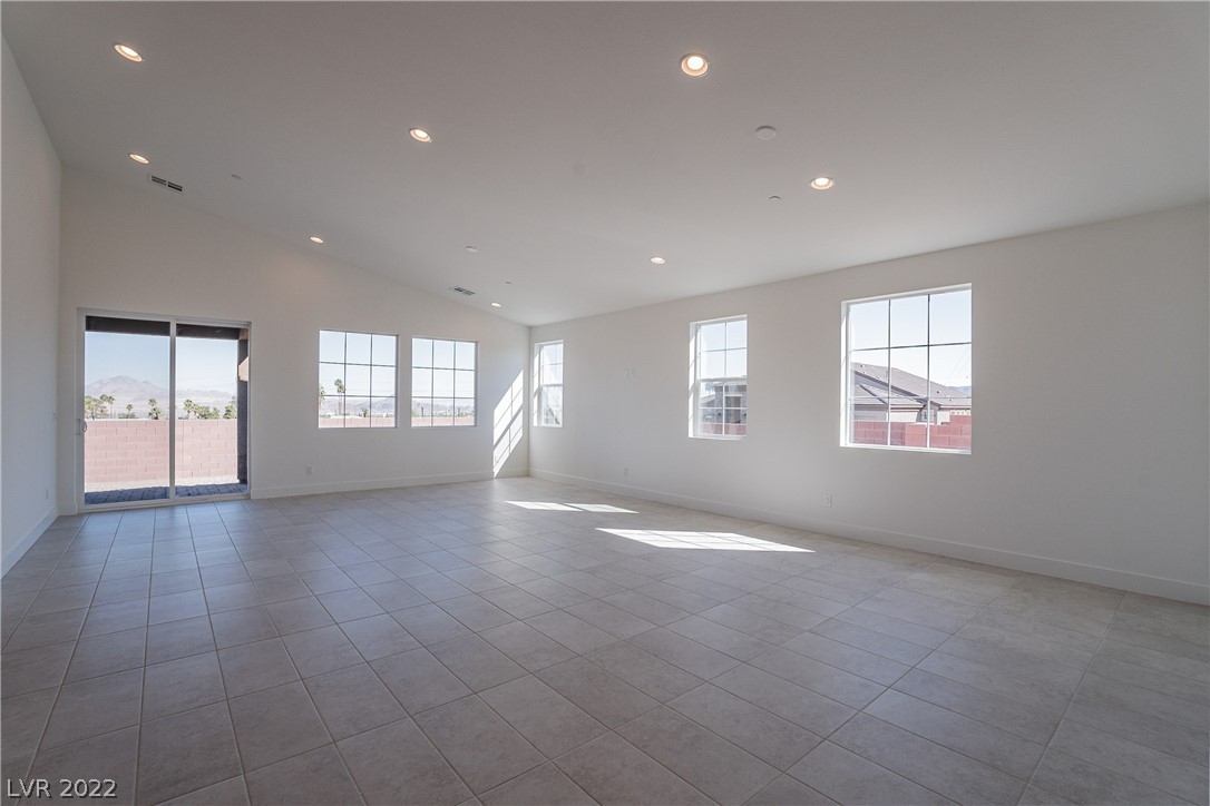 120 West Fairway Road Henderson, NV 89015 - Photo 3 of 58 Gallery Image 3