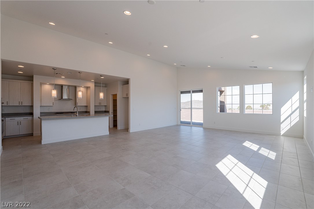 120 West Fairway Road Henderson, NV 89015 - Photo 4 of 58 Gallery Image 4