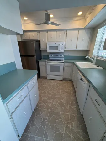 $165,000 | 18081 Southeast Country Club Drive, Unit 259, Tequesta, FL 33469