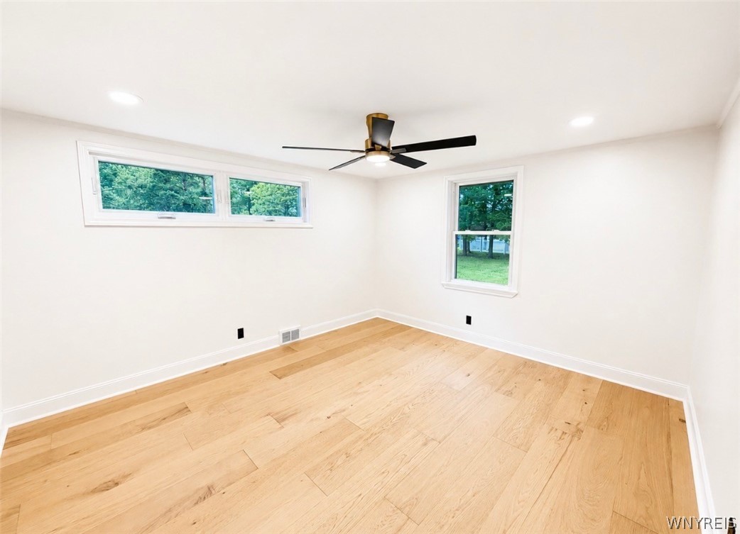 6921 Bear Ridge Road Pendleton, NY 14120 - Photo 34 of 43 3rd bedroom