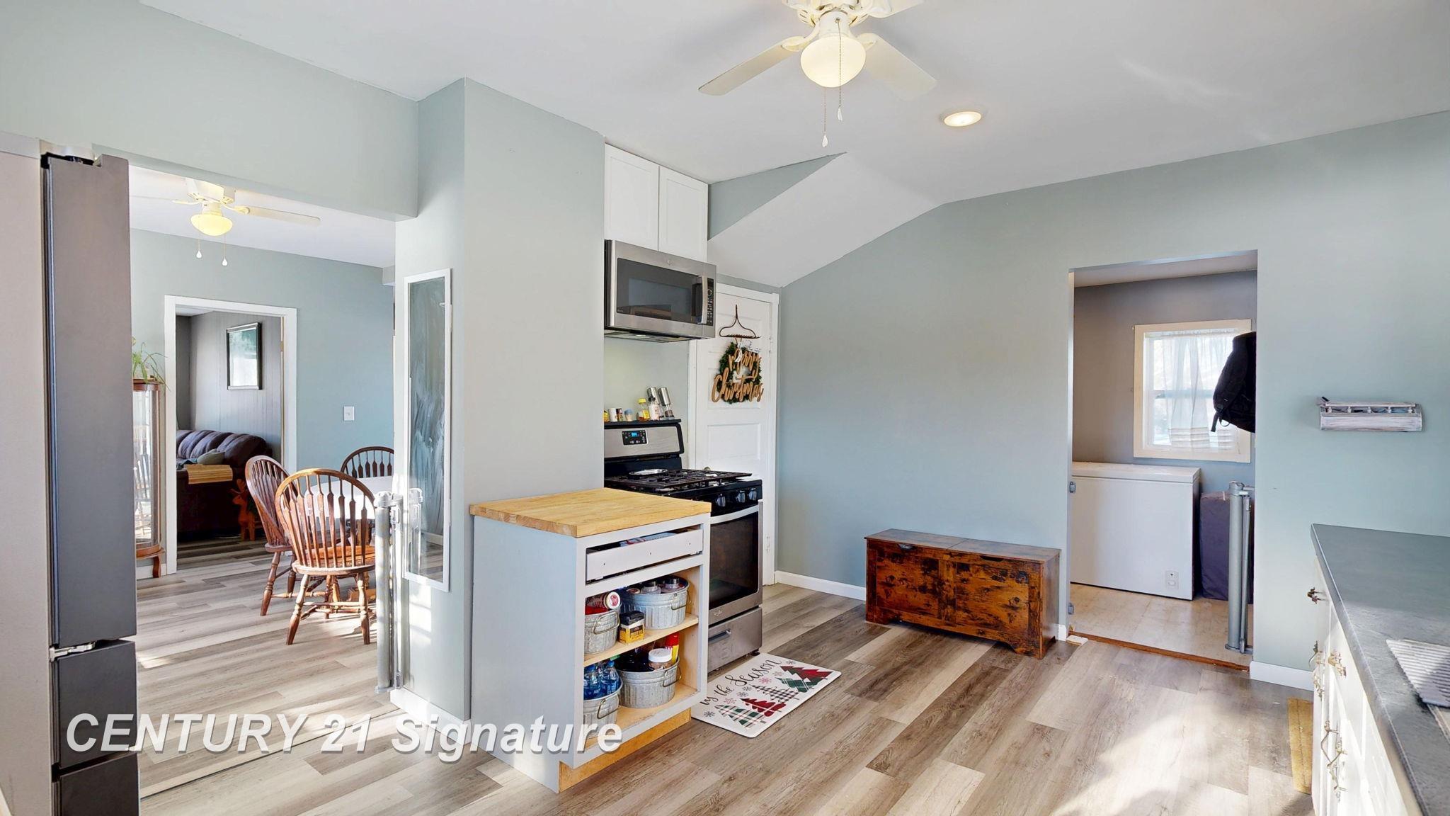 6721 North Neiner Road Beaverton, MI 48612 - Photo 12 of 49 50195713-91b7aeda-c7a4-4a08-9c15-7d0e16eeecaa.JPG