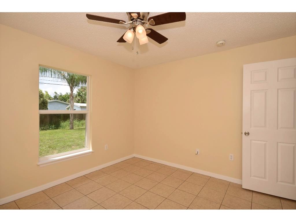 675 Forster Avenue Sebastian, FL 32958 - Photo 19 of 36