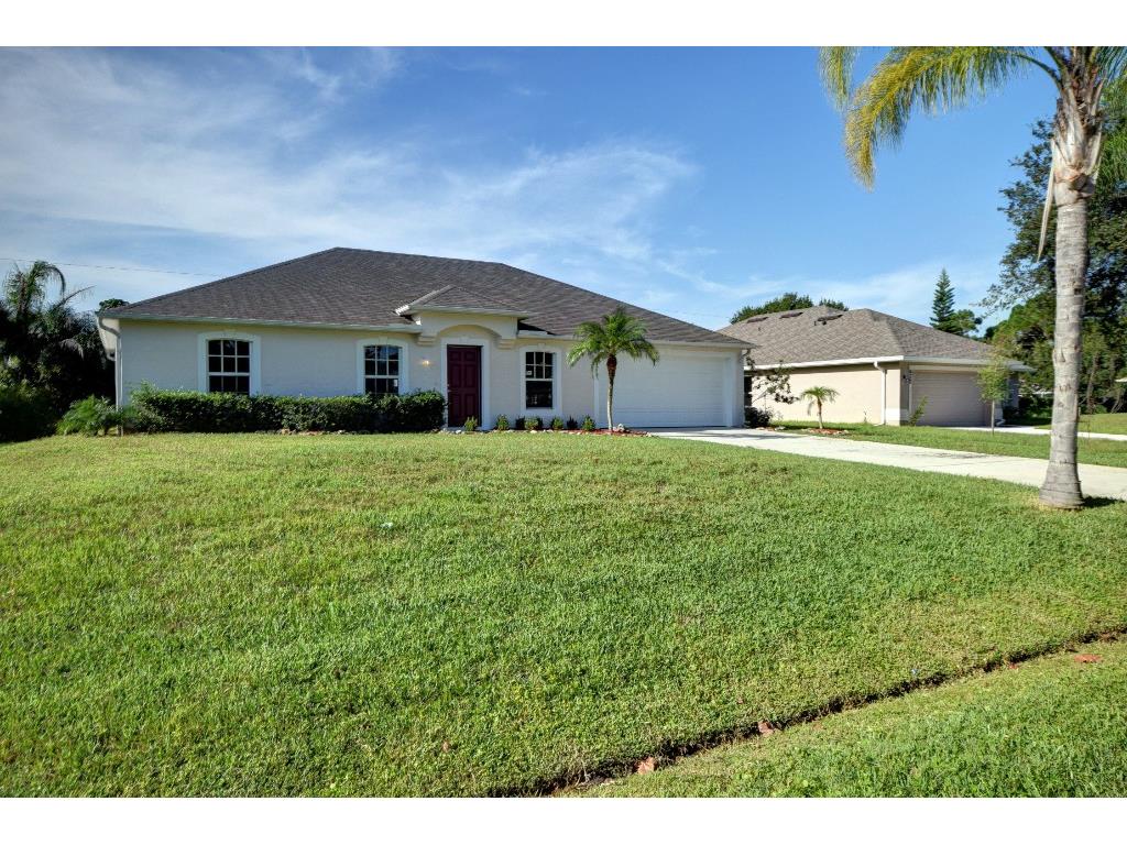 675 Forster Avenue Sebastian, FL 32958 - Photo 3 of 36