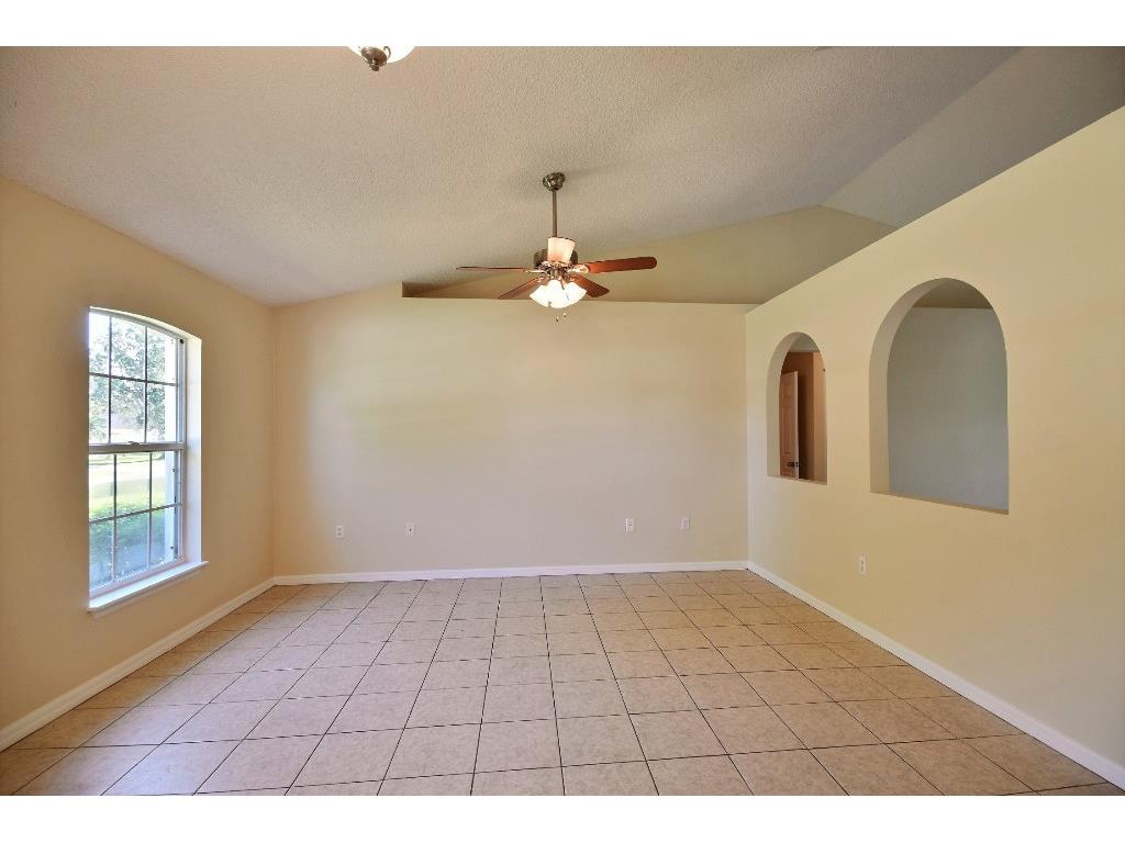675 Forster Avenue Sebastian, FL 32958 - Photo 4 of 36