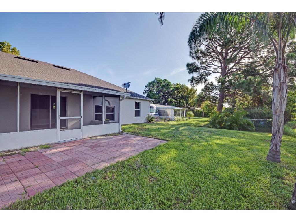 675 Forster Avenue Sebastian, FL 32958 - Photo 32 of 36