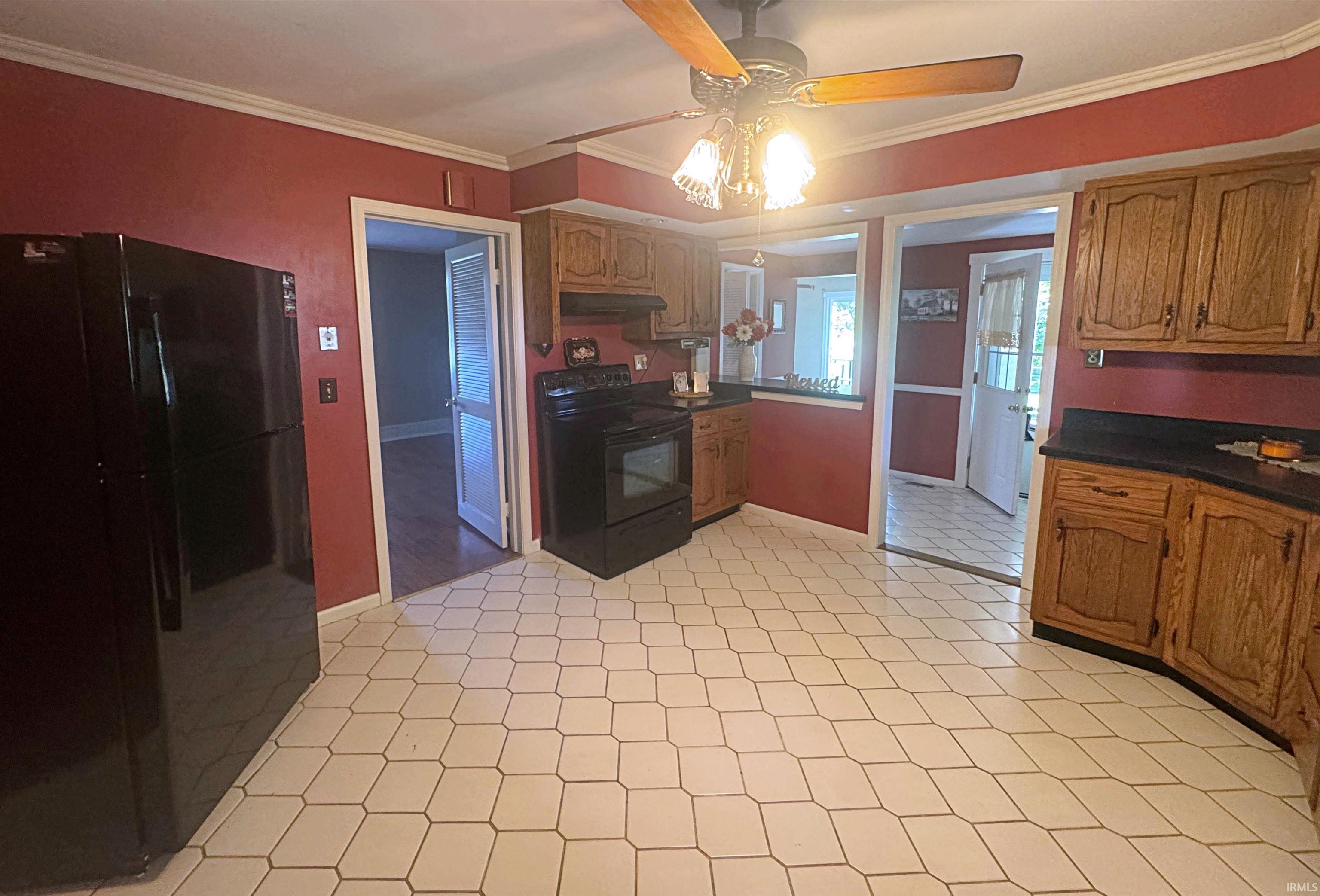 1725 Bedford Road Washington, IN 47501 - Photo 5 of 33