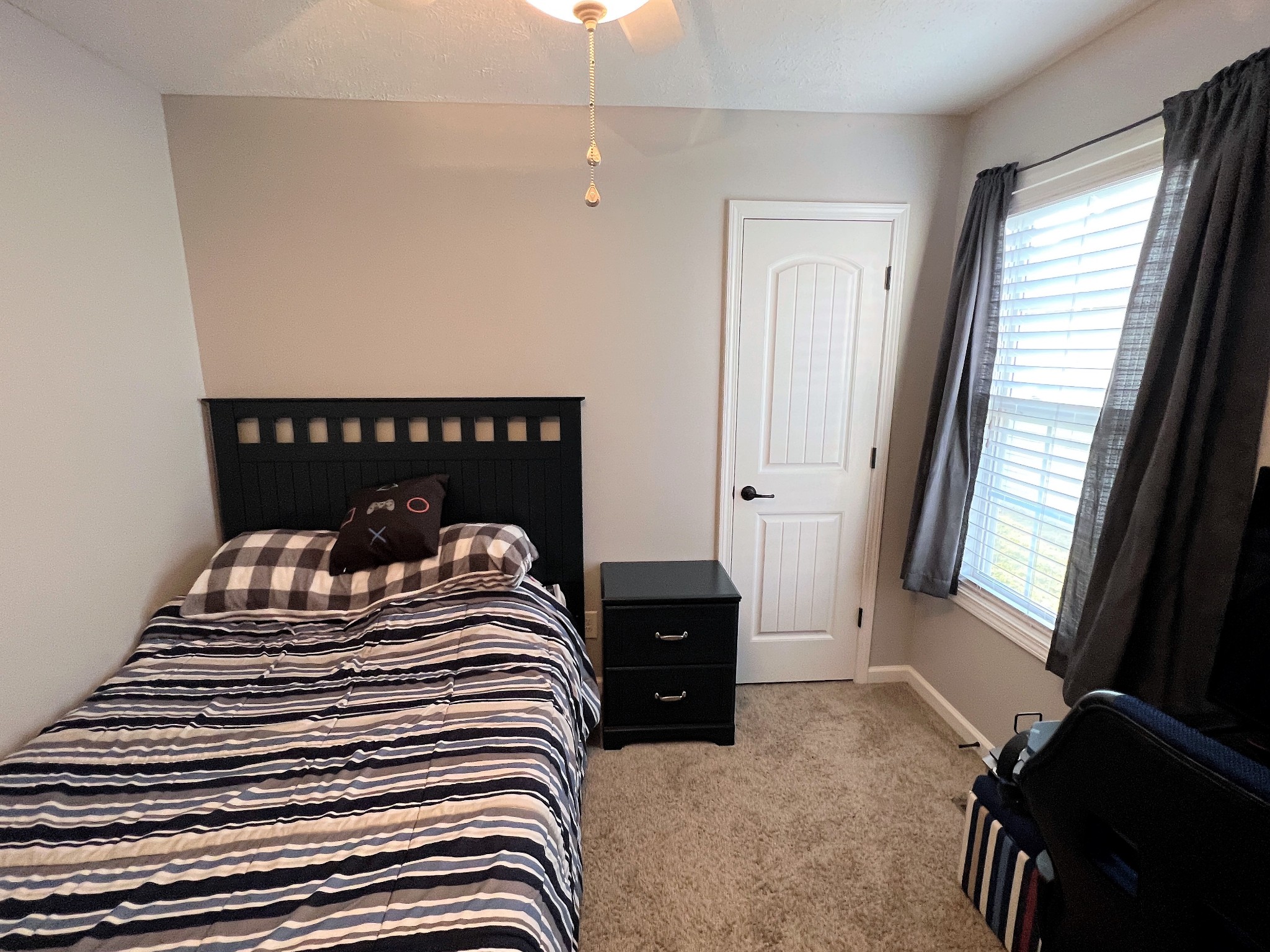 3785 Suiter Road Clarksville, TN 37040 - Photo 17 of 21 a bedroom with a bed and a window