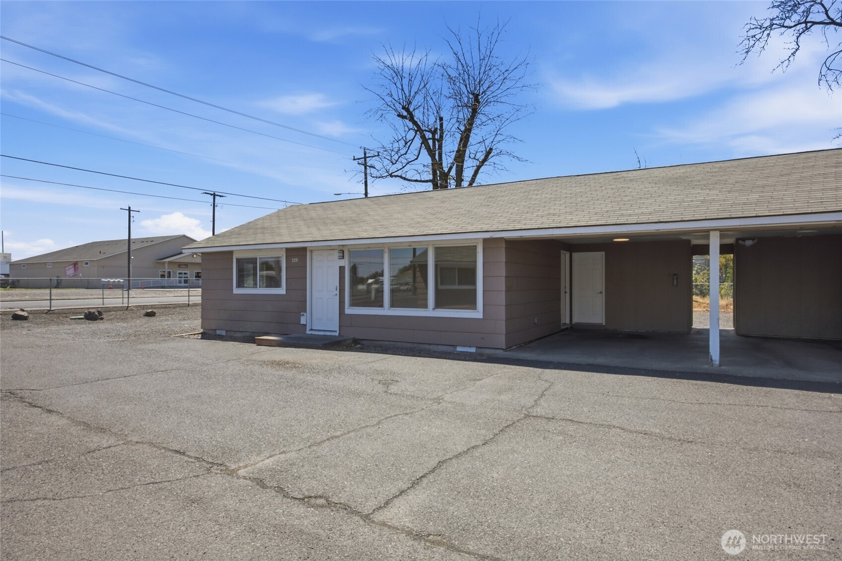 329 South Gibby Road Moses Lake, WA 98837 - Photo 3 of 37