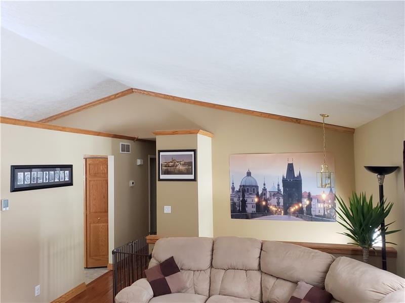 136 Claytonia Road Butler, PA 16001 - Photo 5 of 25
