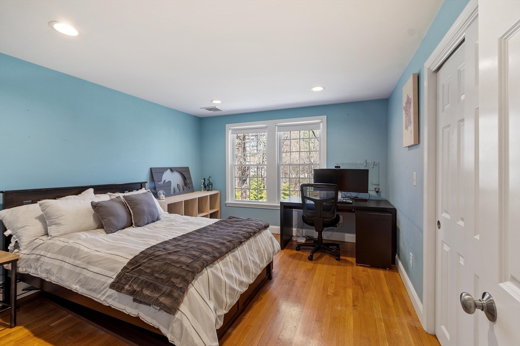 112 Stonecleave Road North Andover, MA 01845 - Photo 26 of 38 Gallery Image 26