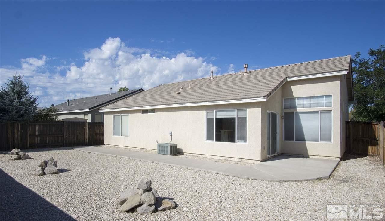 9428 Mammoth Drive Reno, NV 89521 - Photo 17 of 18 a backyard of a house