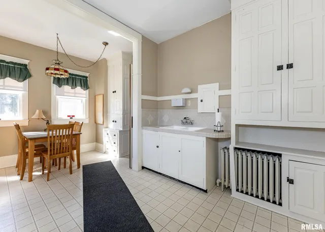 $499,900 | 1440 12th Street, Moline, IL 61265