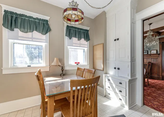 $499,900 | 1440 12th Street, Moline, IL 61265