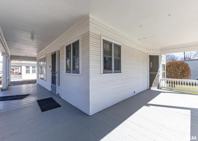 $499,900 | 1440 12th Street, Moline, IL 61265