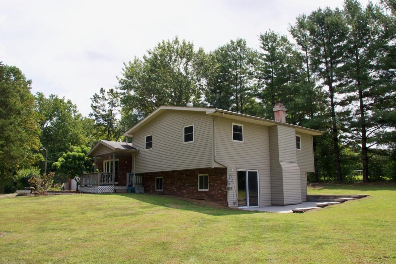 233 Pump House Road Murphysboro, IL 62966 - Photo 2 of 42