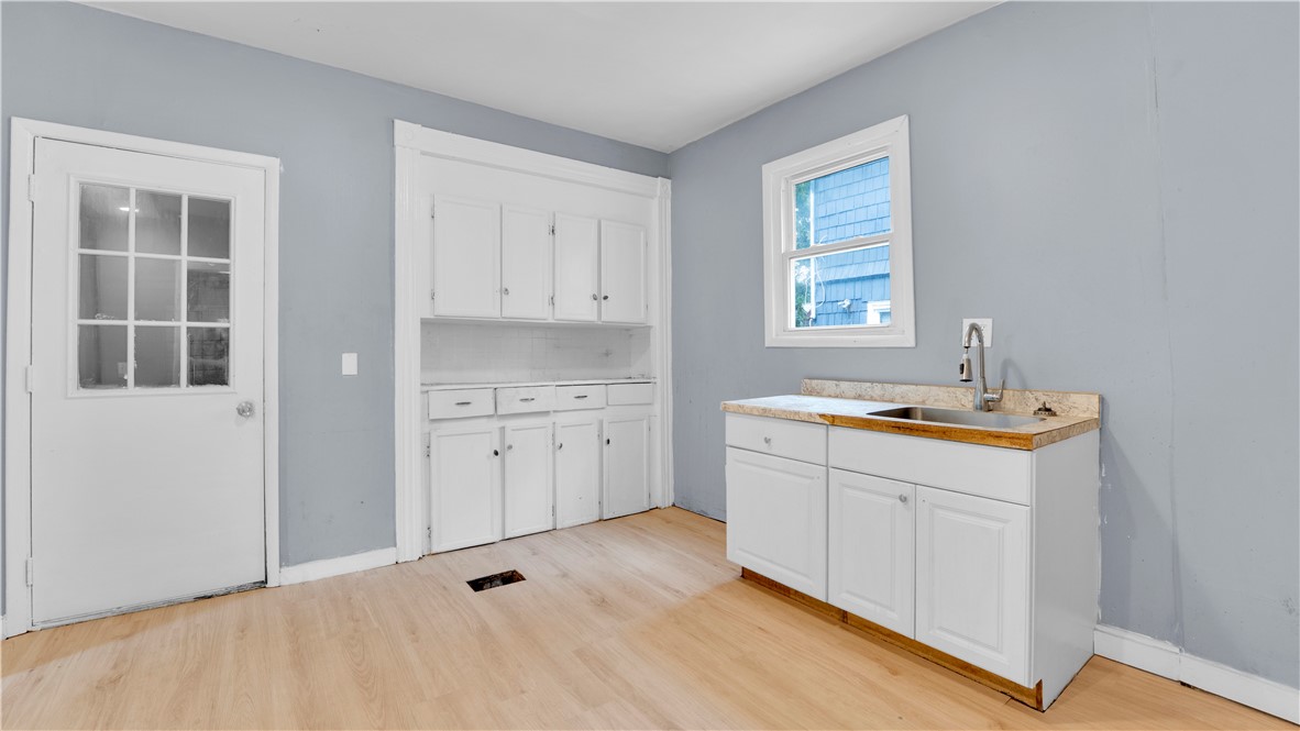 17 Peck Street Rochester, NY 14609 - Photo 25 of 30 Gallery Image 25