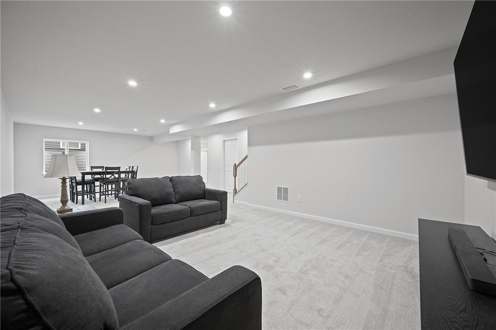 440 Sarjean Way Zelienople, PA 16063 - Photo 34 of 50