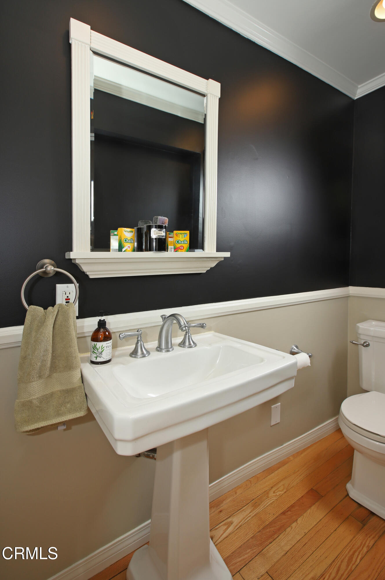 181 Sierra View Road Pasadena, CA 91105 - Photo 13 of 41 a bathroom with a sink and a mirror