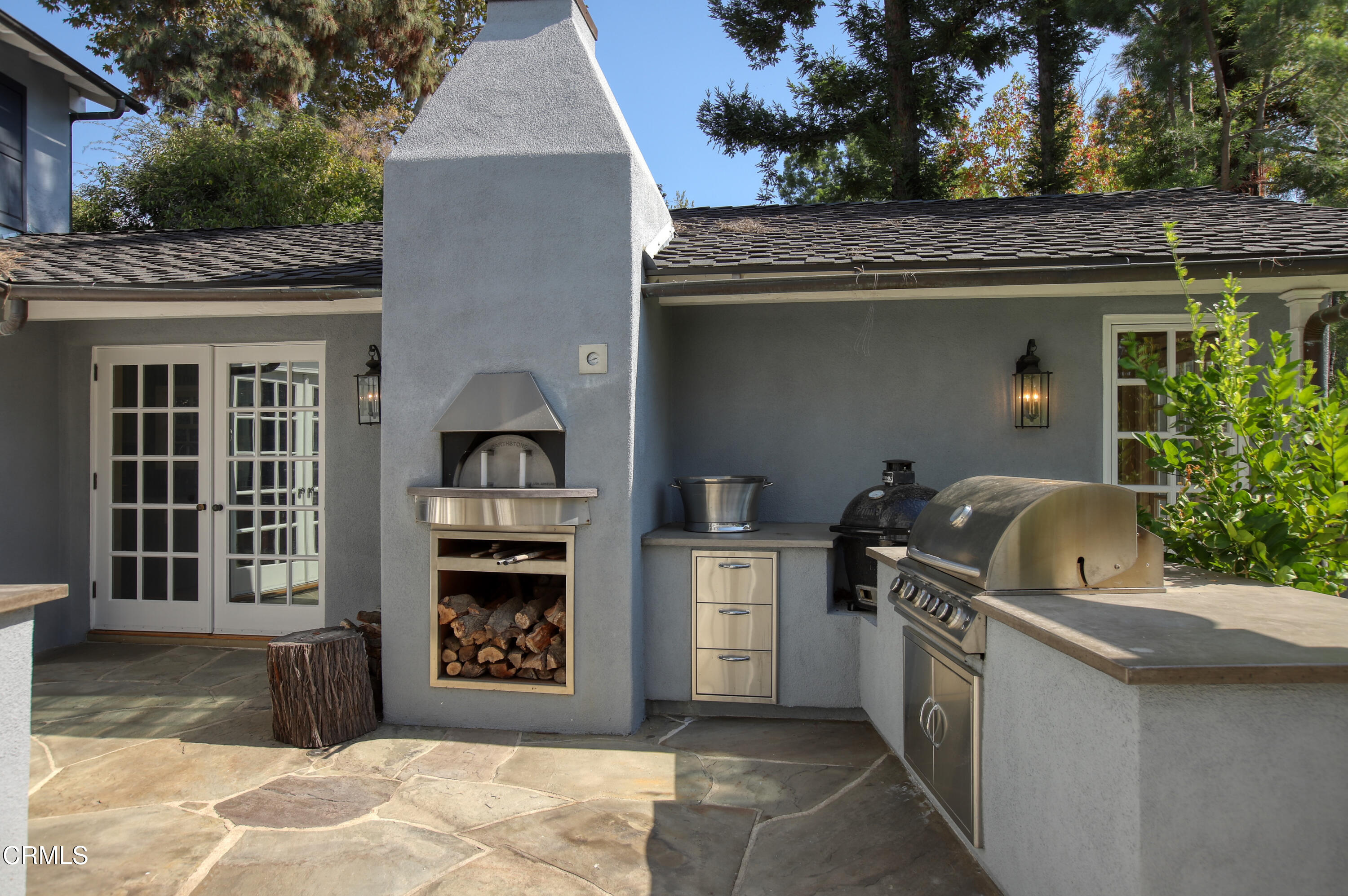 181 Sierra View Road Pasadena, CA 91105 - Photo 32 of 41 a house view with a outdoor space