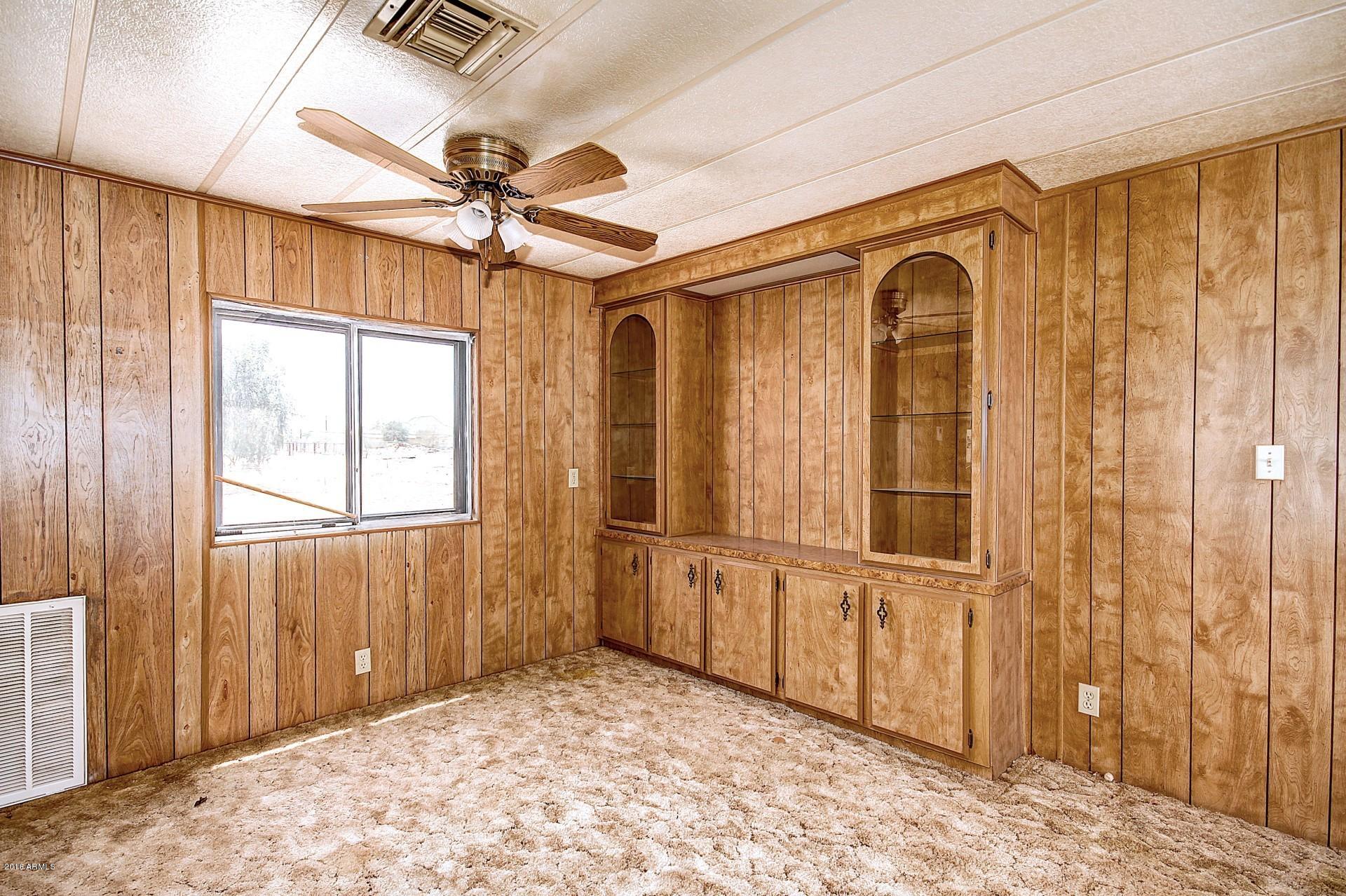 11880 North Johnson Road Maricopa, AZ 85139 - Photo 14 of 25 FORMAL DINING ROOM