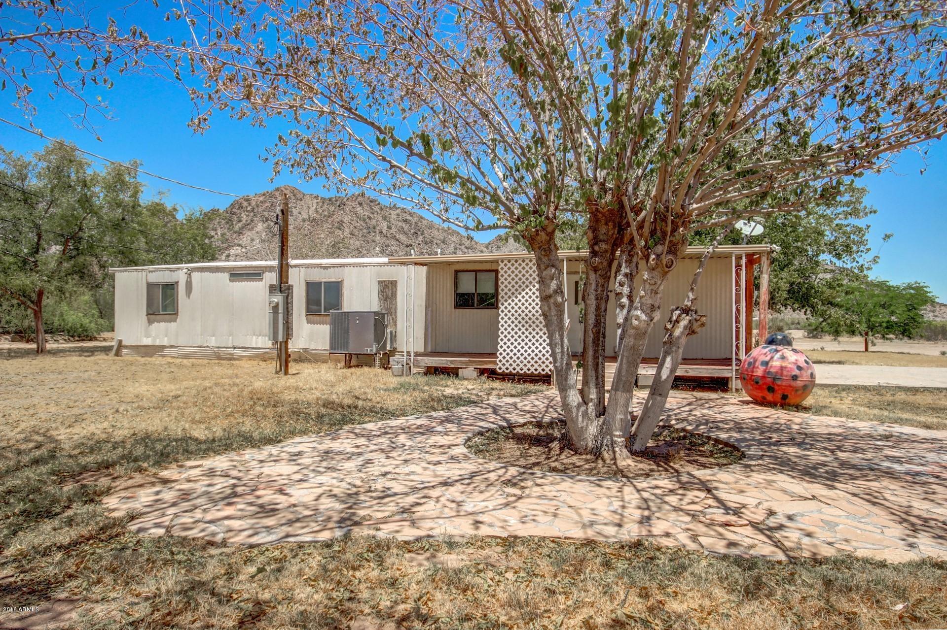 11880 North Johnson Road Maricopa, AZ 85139 - Photo 9 of 25 FRONT OF HOME