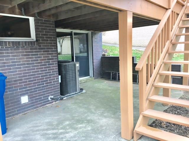 285 Foxcroft Road Pittsburgh, PA 15220 - Photo 17 of 19 Gallery Image 17