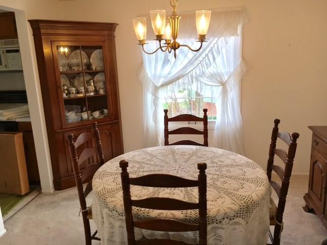 285 Foxcroft Road Pittsburgh, PA 15220 - Photo 4 of 19 DINING ROOM - REMEMBER HARDWOOD FLOORS UNDER CARPETING!