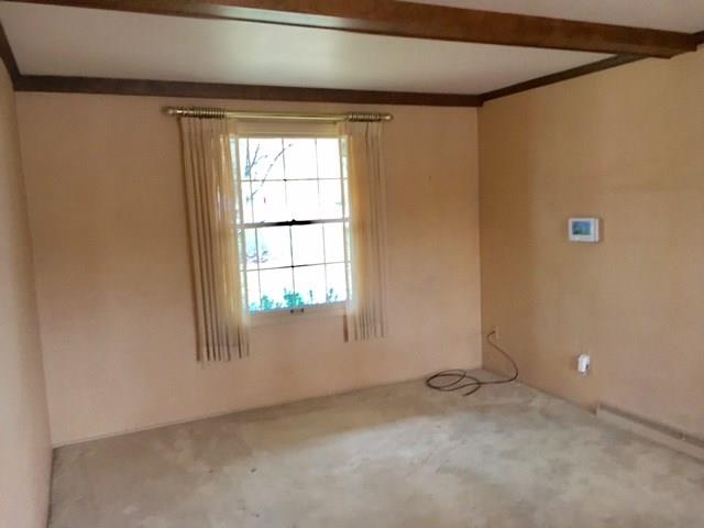 285 Foxcroft Road Pittsburgh, PA 15220 - Photo 9 of 19 FAMILY ROOM WITH HARDWOOD FLOORS!