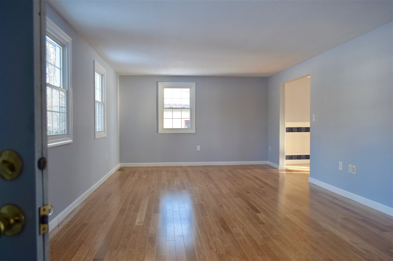 14 Apache Street Dover, NH 03820 - Photo 7 of 34 Gallery Image 7