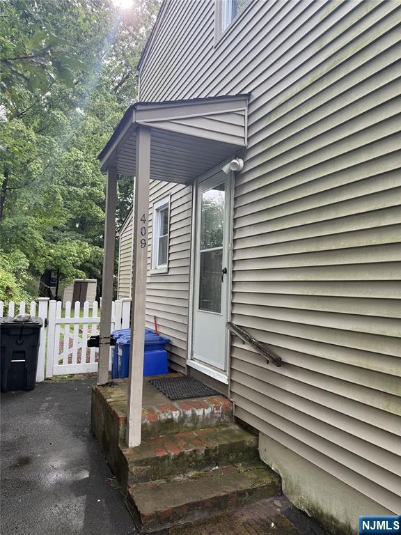 409 Sheffield Road Ridgewood, NJ 07450 - Photo 4 of 18 Gallery Image 4