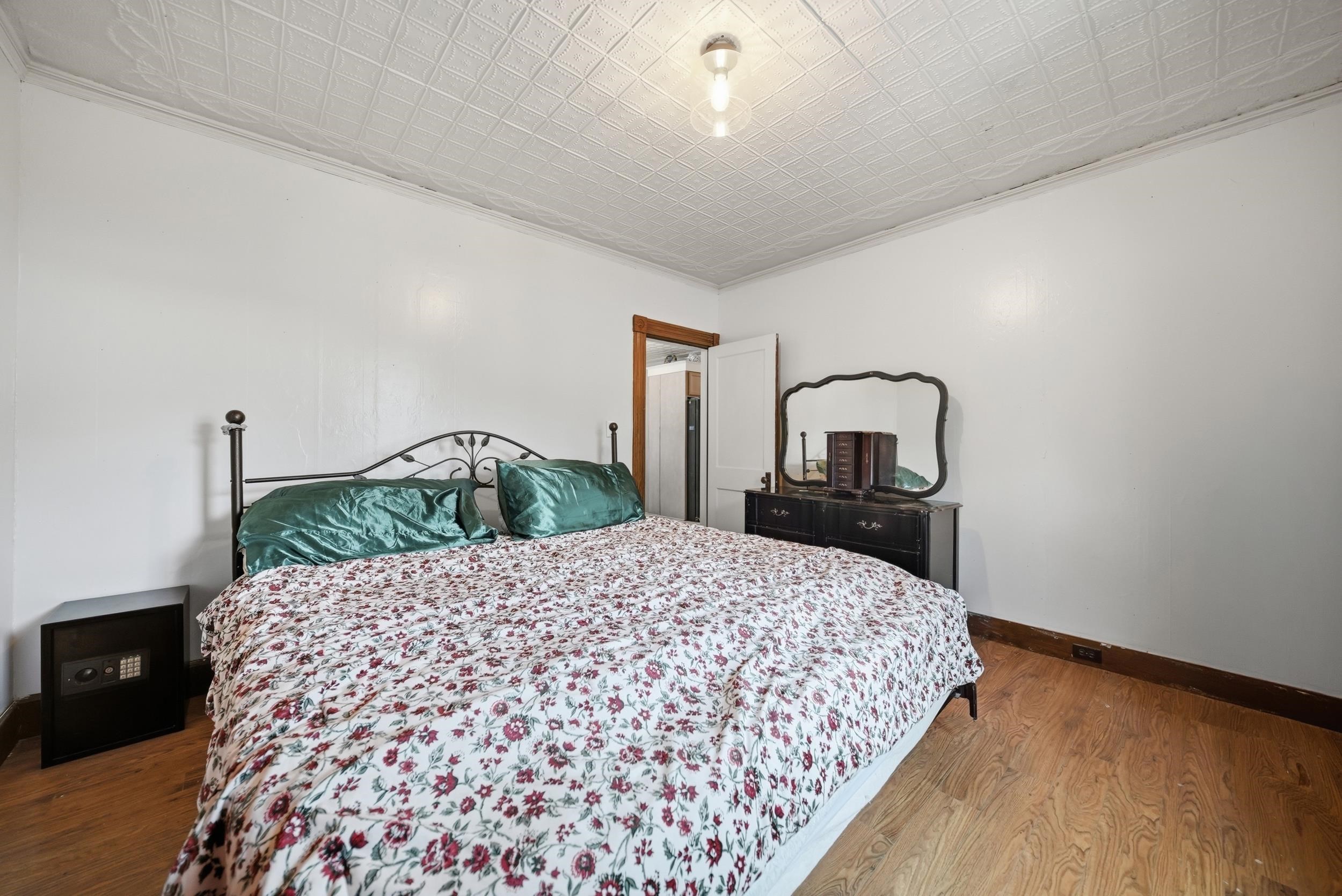 14 Morrill Street Laconia, NH 03246 - Photo 16 of 37