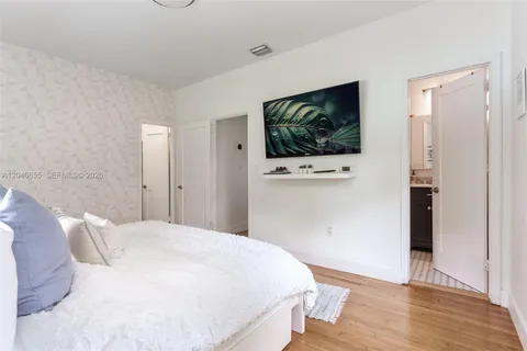 $9,250 | 334 Northeast 100th Street, Miami Shores, FL 33138