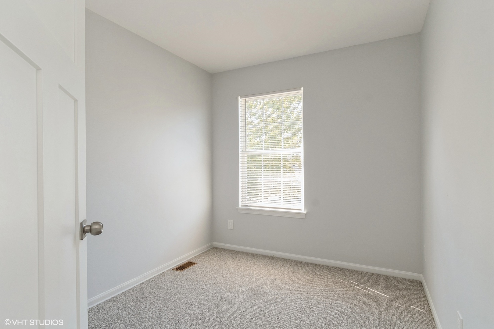 335 Richmond Drive Romeoville, IL 60446 - Photo 14 of 22