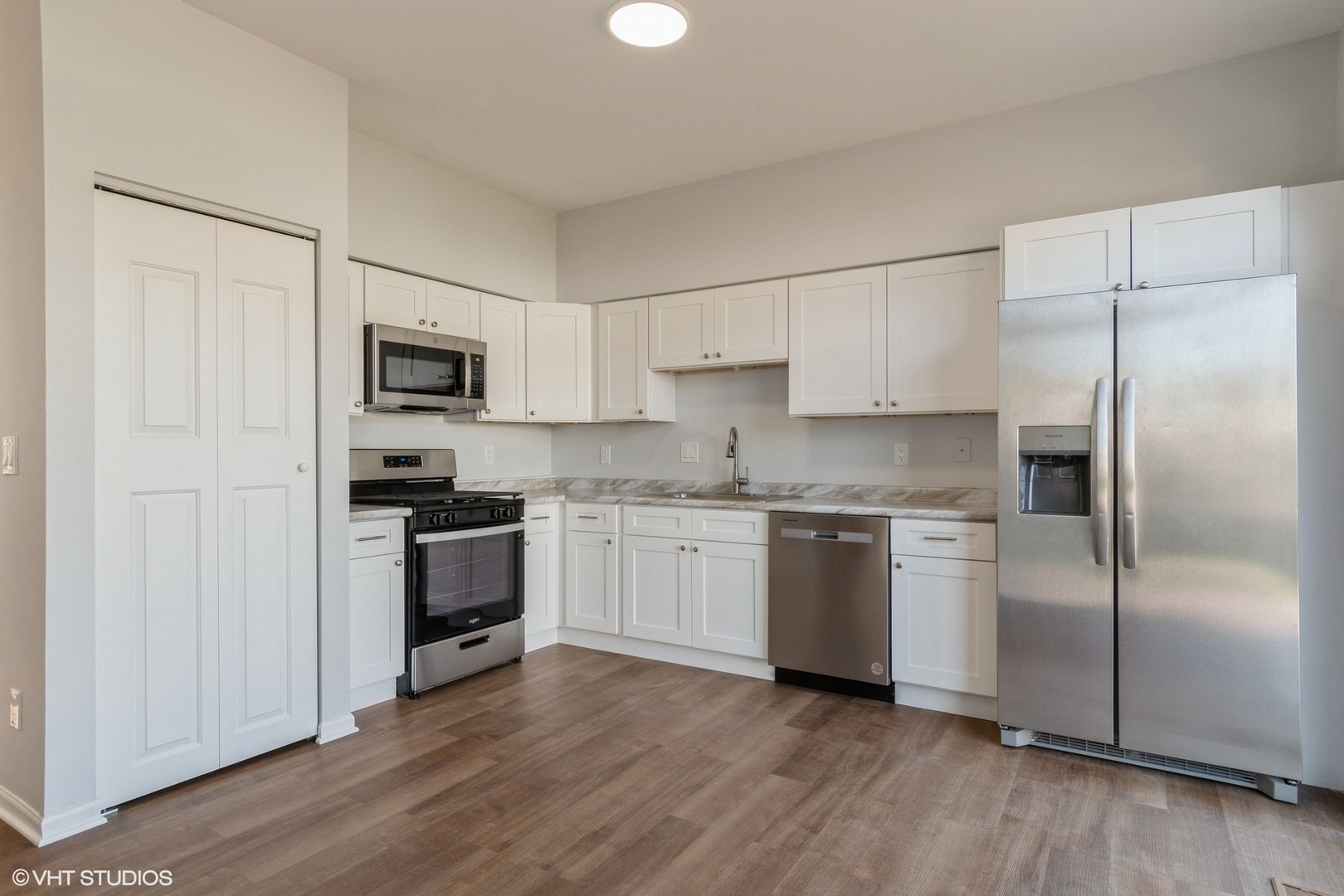 335 Richmond Drive Romeoville, IL 60446 - Photo 5 of 22