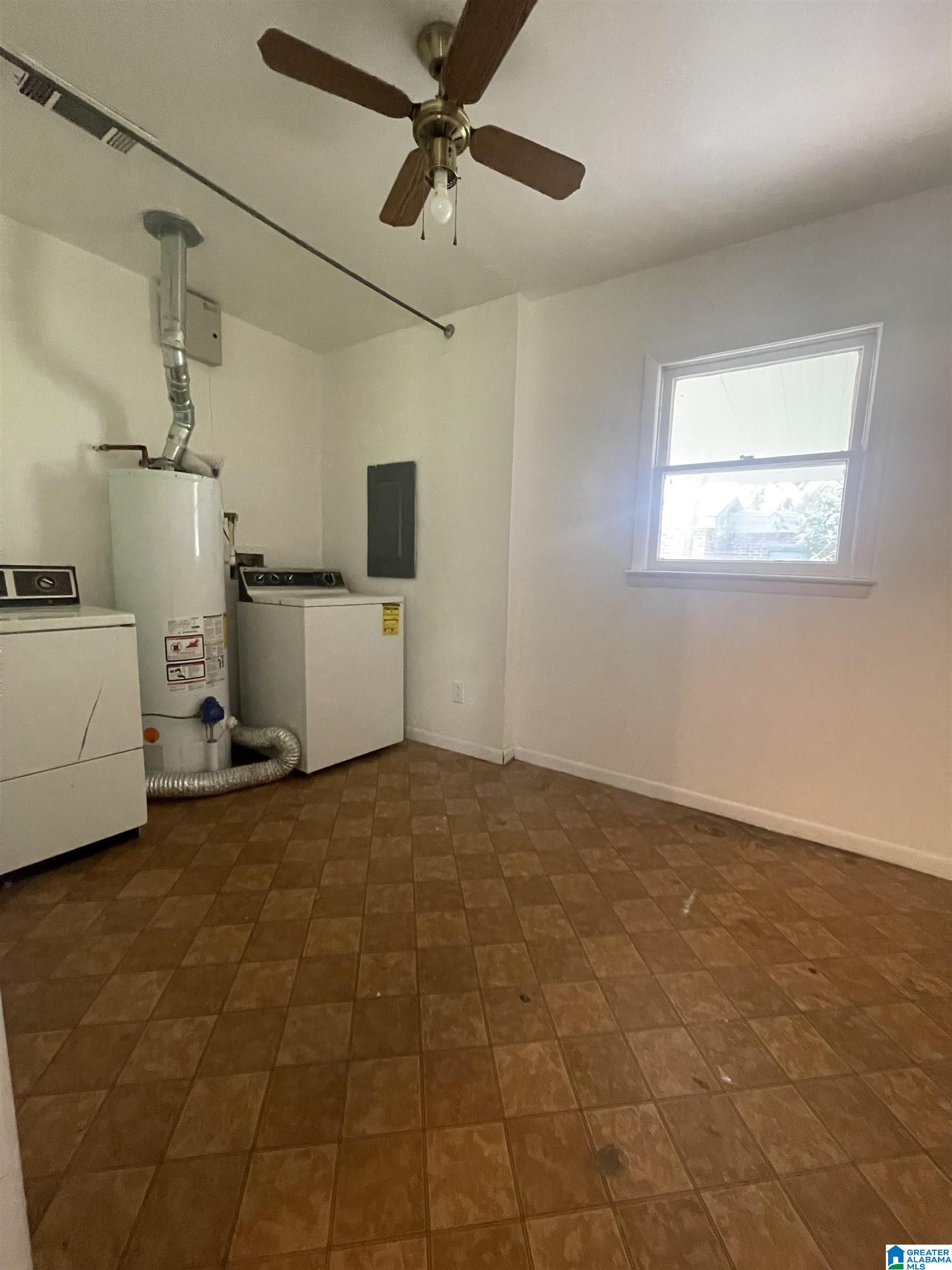708 Stuart Street Montgomery, AL 36105 - Photo 9 of 17